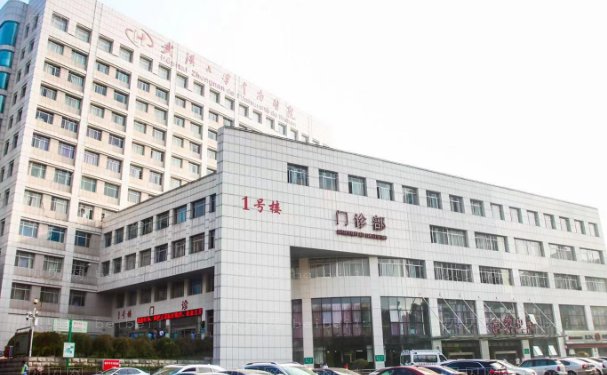 武汉大学中南医院隆胸医生介绍实力揭晓!人气测评