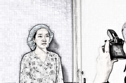 眼镜女孩的新生:眼鼻整形手术的魔力