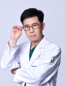 重庆瑞俪医疗美容李光强隆鼻介绍