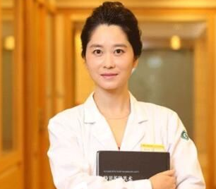 上海华美医疗美容医院杨亚益