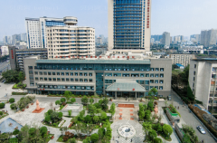 成都牙科专家介绍(成都前十牙科医生名单一览)