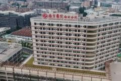 广州隆鼻整形专家介绍_名单好口碑医生