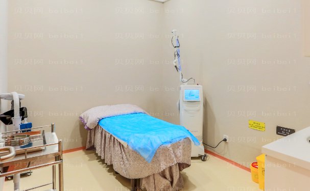 新疆黎美隆胸医生名单!许黎风格审美在线