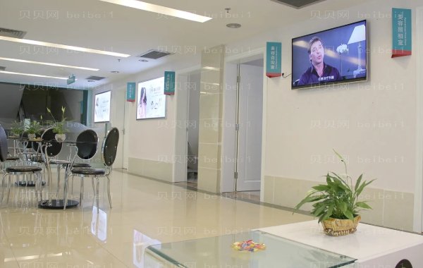 深圳青逸毛发种植多少钱?医生实力怎么样?