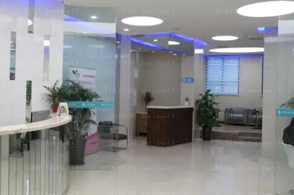 郑州美眼医疗中心去眼袋怎么样?做得好的医生