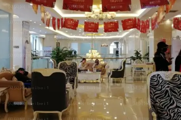 武汉蜜司自体脂肪填充医生名单_地址在哪!