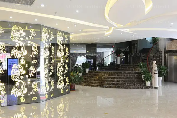 东莞美立方假体隆胸医生名单一览_靠谱医生介绍