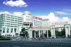 广州假体丰臀整形当地医生介绍公布