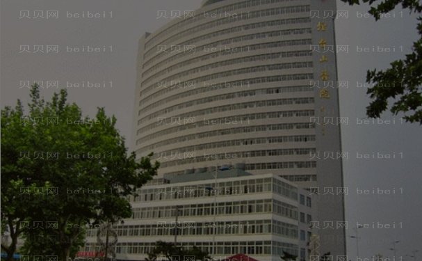 烟台消除肿眼泡哪家医院好