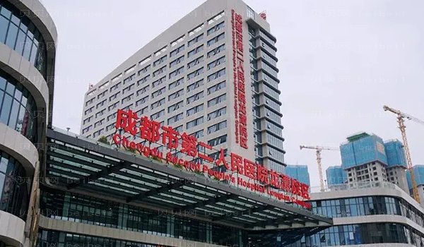 成都市第二人民医院垫鼻子的医生技术好吗
