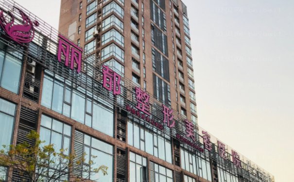 无锡微笑唇整形比较好的医生